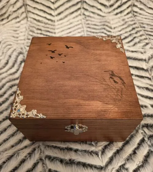 Corbeau — Coffret artisanal Les Coffrets de Cathy