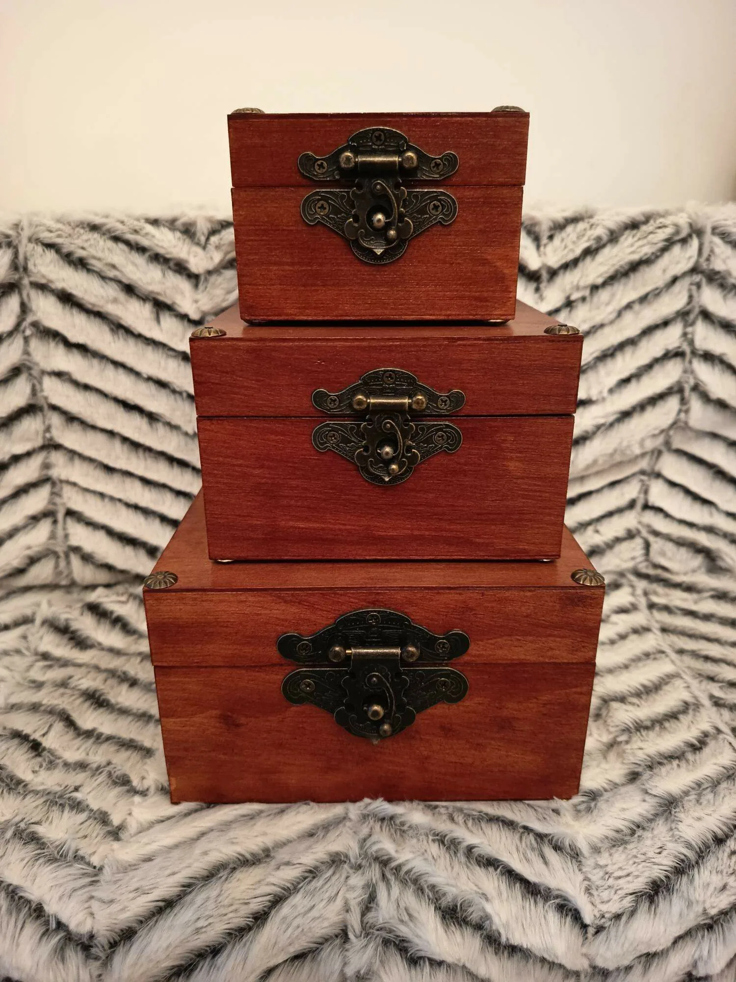 Bouclier — image 2 coffret artisanal bois